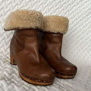 UGG Lynnea Sherpa lined leather boots